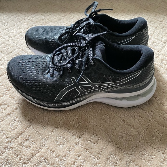 Women's ASICS Running Shoes - Picture 3 of 7